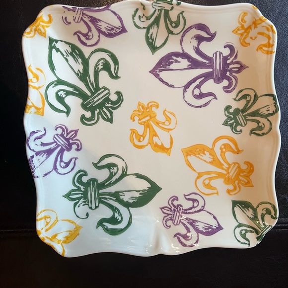 The Royal Standard Mardi Gras Watercolor Fleur de Lis Platter - Picture 2 of 3